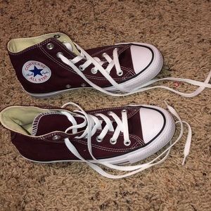 Converse hightops - maroon